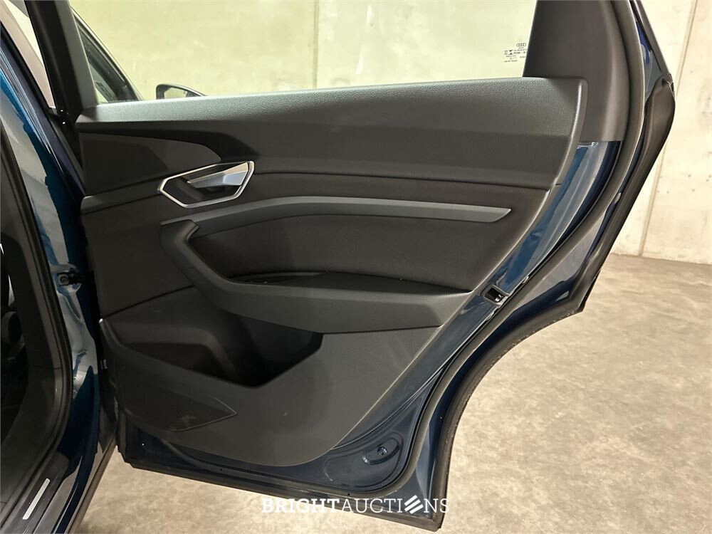 Audi e-tron 50 quattro edition 71 kWh 313pk 2020 (Origineel-NL + 1e eigenaar), J-948-HF