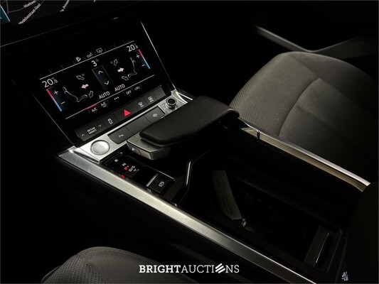 Audi e-tron 50 quattro edition 71 kWh 313pk 2020 (Origineel-NL + 1e eigenaar), J-948-HF
