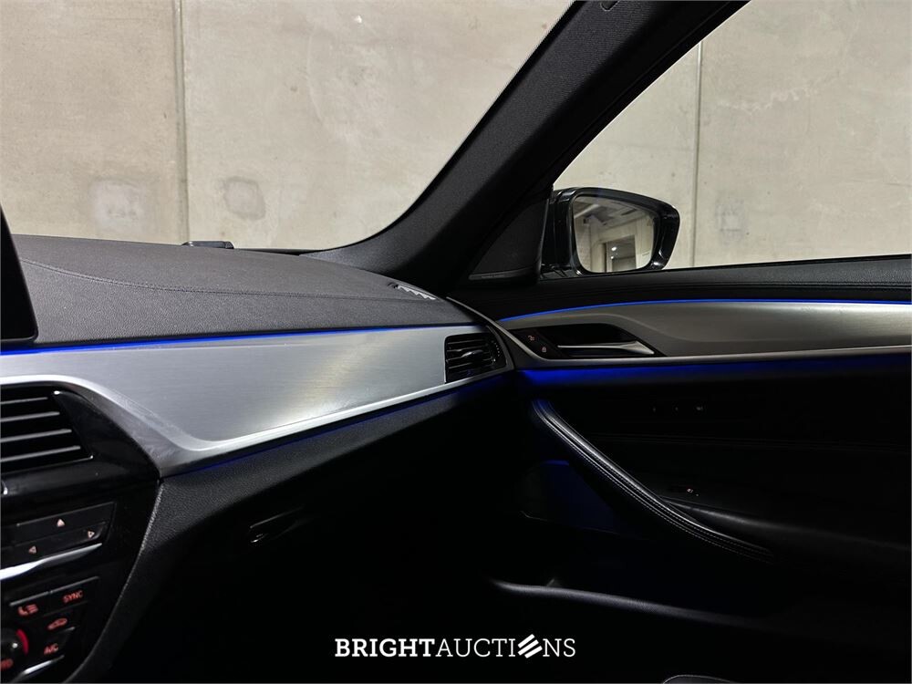 BMW M550i xDrive High Executive 462pk 2018 5-serie, KKP-44-R