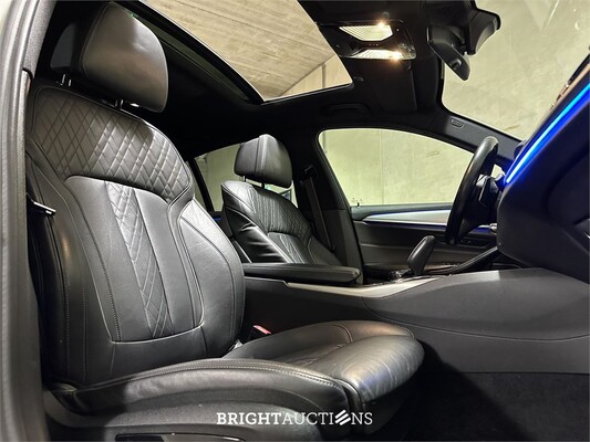 BMW M550i xDrive High Executive 462pk 2018 5-serie, KKP-44-R
