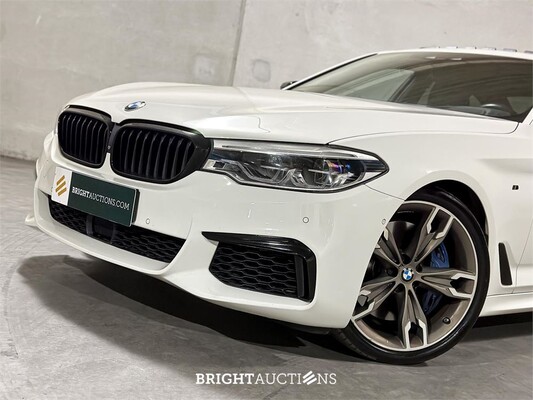 BMW M550i xDrive High Executive 462pk 2018 5-serie, KKP-44-R