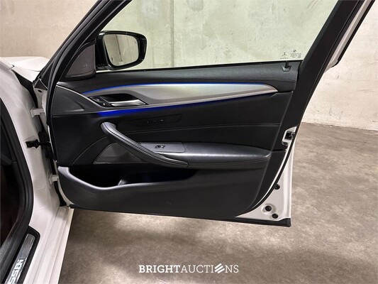 BMW M550i xDrive High Executive 462pk 2018 5-serie, KKP-44-R