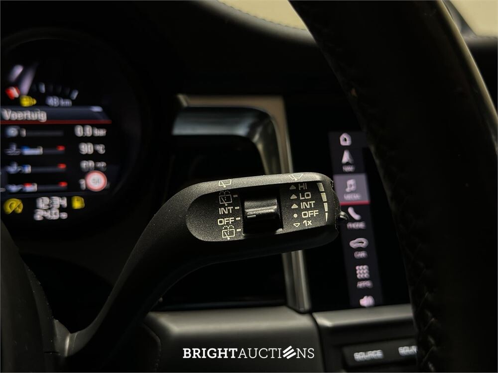 Porsche Macan Turbo 2.9 V6 441pk 2020, J-177-TT