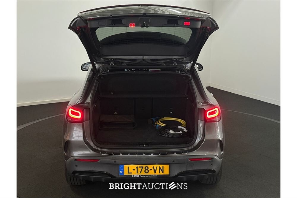 Mercedes-Benz EQA 25067 Business Solution AMG 67 kWh 2021 (Origineel-NL) EQA-Klasse, L-178-VN