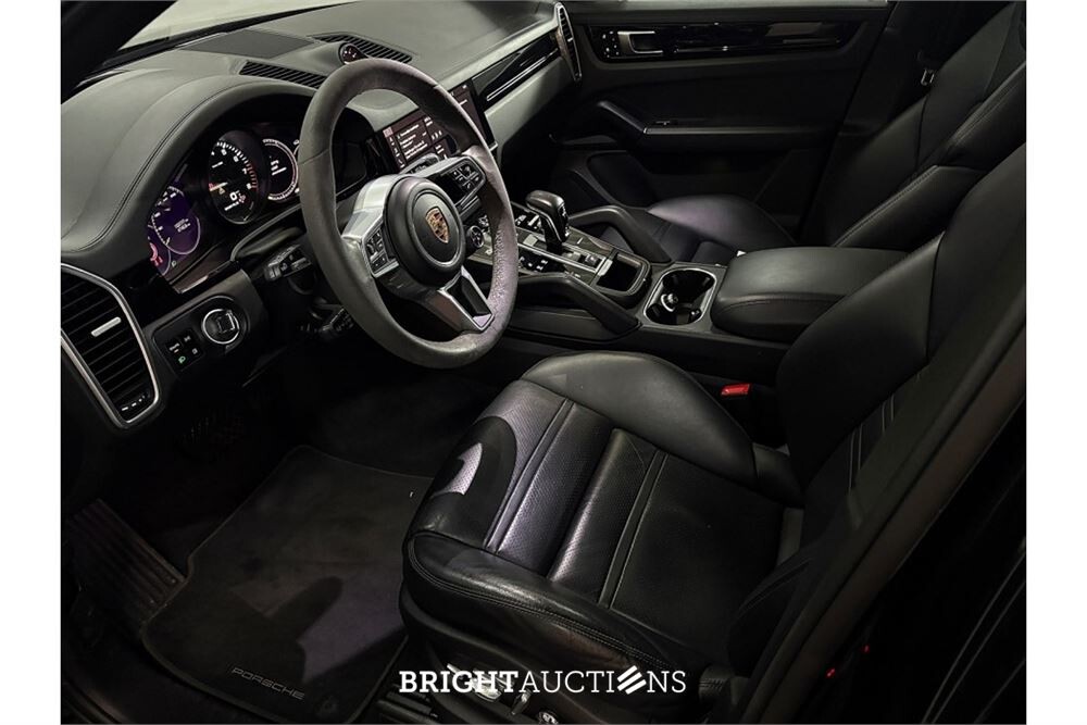 Porsche Cayenne E-Hybrid 3.0 476pk 2021 (Origineel-NL), L-677-RB