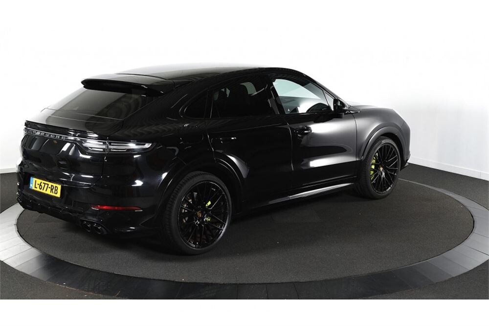Porsche Cayenne E-Hybrid 3.0 476pk 2021 (Origineel-NL), L-677-RB