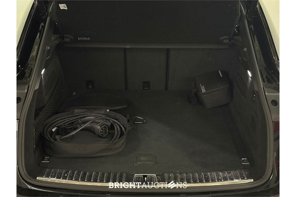 Porsche Cayenne E-Hybrid 3.0 476pk 2021 (Origineel-NL), L-677-RB