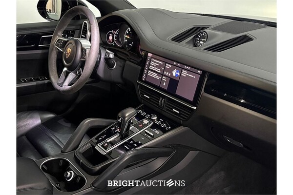 Porsche Cayenne E-Hybrid 3.0 476pk 2021 (Origineel-NL), L-677-RB