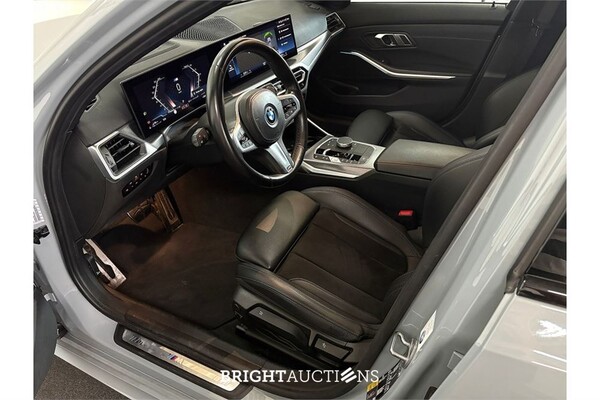 BMW 320e M Sport 272pk 2022 (Origineel-NL) 3-Serie, R-420-SZ