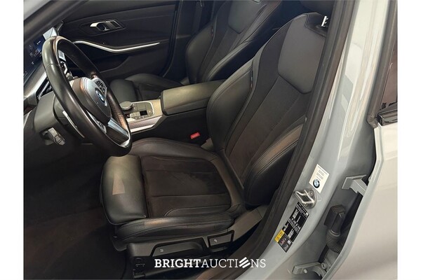 BMW 320e M Sport 272pk 2022 (Origineel-NL) 3-Serie, R-420-SZ
