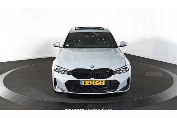 BMW 320e M Sport 272pk 2022 (Origineel-NL) 3-Serie, R-420-SZ