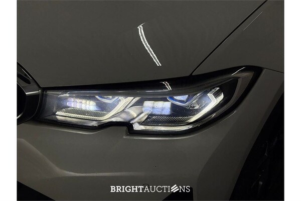 BMW 320e Business Edition Plus 276pk 2021 (Origineel-NL) 3-Serie, L-662-VT