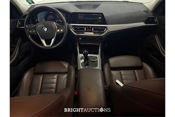 BMW 320e Business Edition Plus 276pk 2021 (Origineel-NL) 3-Serie, L-662-VT