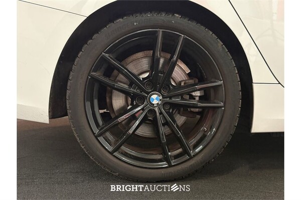 BMW 320e Business Edition Plus 276pk 2021 (Origineel-NL) 3-Serie, L-662-VT