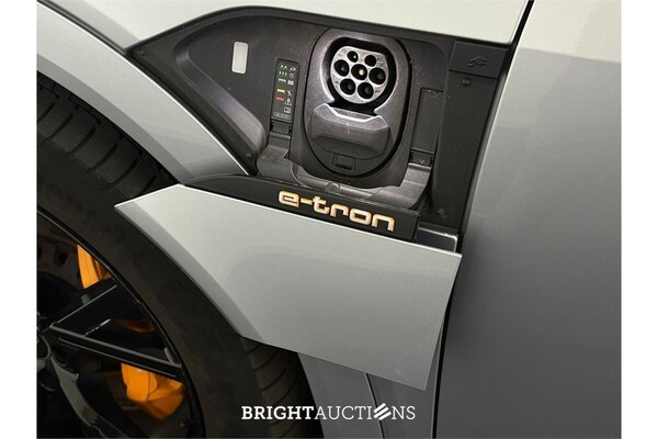 Audi e-tron 50 S edition Quattro 71 kWh 2020 (Origineel-NL), K-654-HS