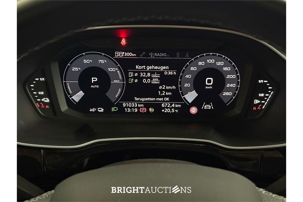 Audi Q3 45 e S Edition TFSI 266pk 2021 (Origineel-NL), L-433-JX