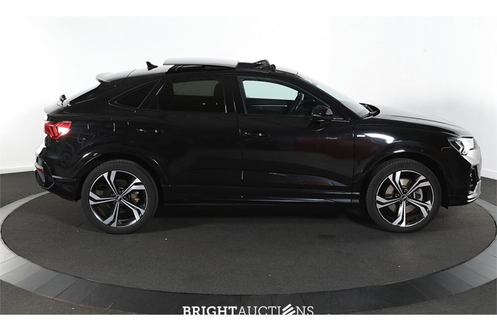 Audi Q3 45 e S Edition TFSI 266pk 2021 (Origineel-NL), L-433-JX