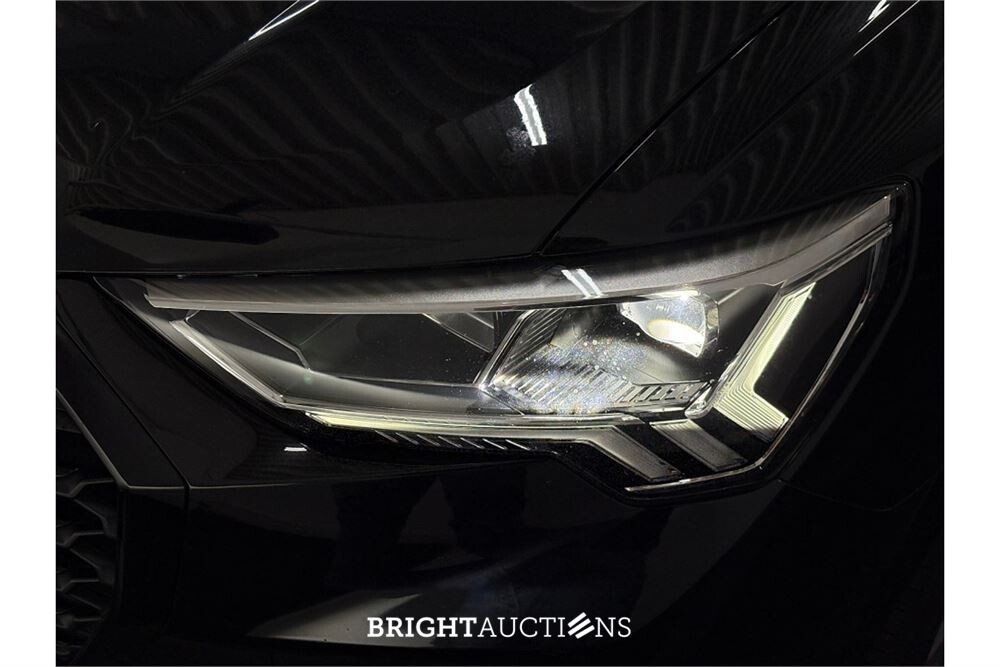 Audi Q3 45 e S Edition TFSI 266pk 2021 (Origineel-NL), L-433-JX