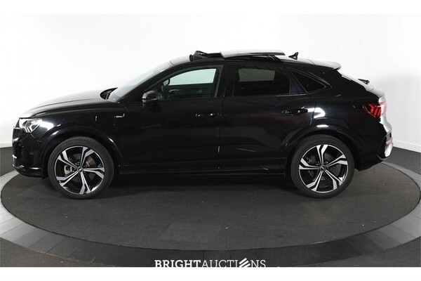 Audi Q3 45 e S Edition TFSI 266pk 2021 (Origineel-NL), L-433-JX