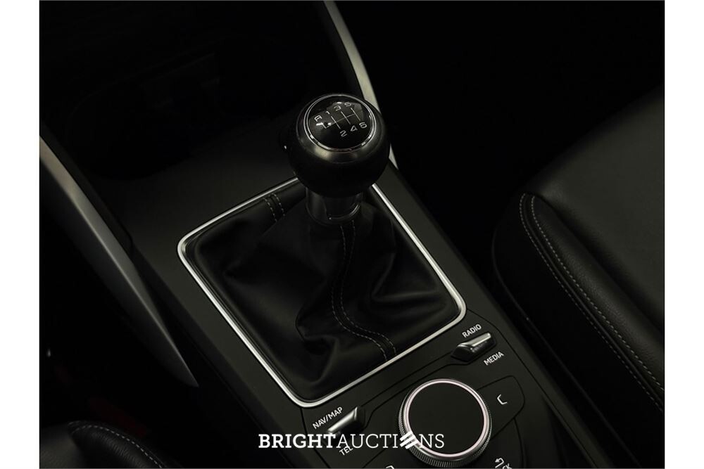 Audi Q2 35 S Edition TFSI 149pk 2020 (Origineel-NL), J-043-FF
