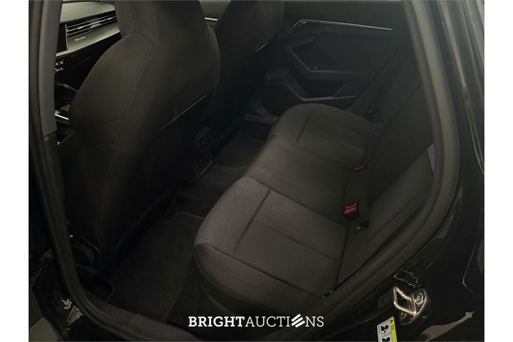 Audi A3 Limousine 30 Advanced edition TFSI 110pk 2022 (Origineel-NL), P-150-ZV
