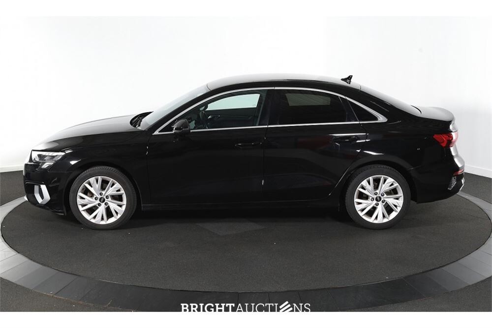 Audi A3 Limousine 30 Advanced edition TFSI 110pk 2022 (Origineel-NL), P-150-ZV
