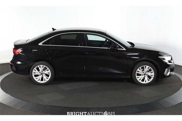 Audi A3 Limousine 30 Advanced edition TFSI 110pk 2022 (Origineel-NL), P-150-ZV