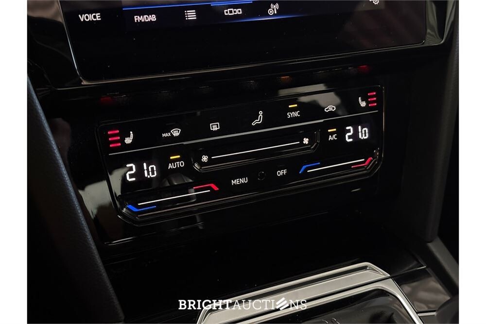 Volkswagen Arteon eHybrid R-Line Business 1.4 TSI 272pk 2022 (Origineel-NL), P-611-TX
