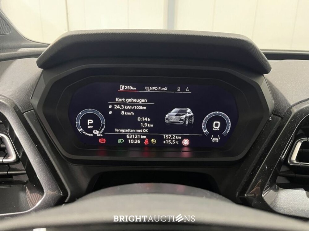 Audi Q4 e-tron 40 Launch edition S Competition 77 kWh 204pk 2022 (Origineel-NL), P-284-SV