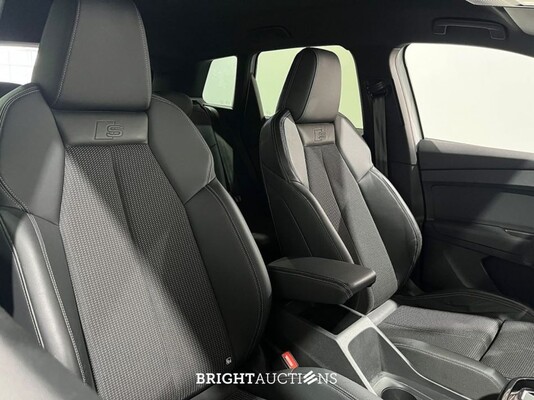 Audi Q4 e-tron 40 Launch edition S Competition 77 kWh 204pk 2022 (Origineel-NL), P-284-SV
