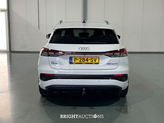 Audi Q4 e-tron 40 Launch edition S Competition 77 kWh 204pk 2022 (Origineel-NL), P-284-SV