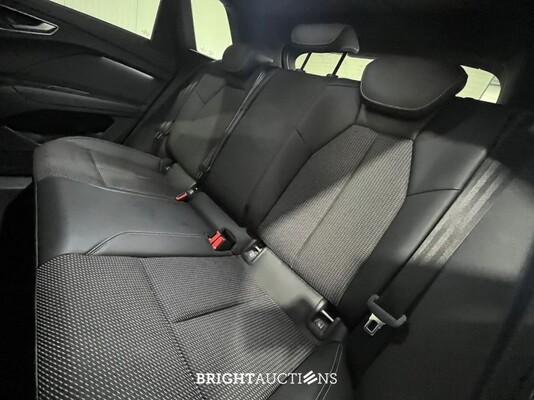 Audi Q4 e-tron 40 Launch edition S Competition 77 kWh 204pk 2022 (Origineel-NL), P-284-SV