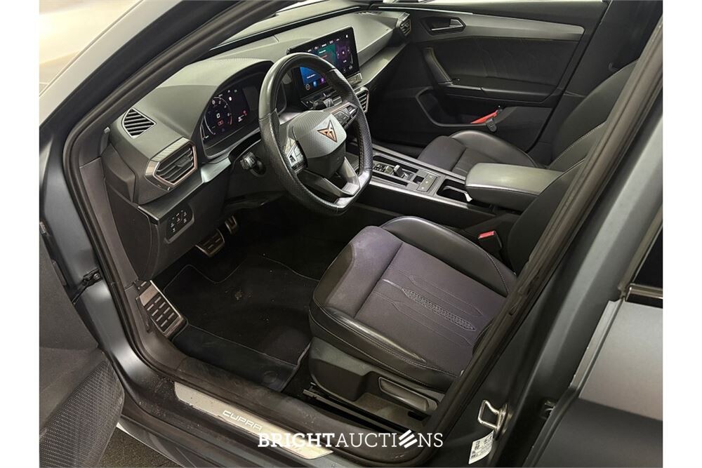 CUPRA Leon E-Hybrid VZ Business 1.4 258pk 2022 (Origineel-NL), P-519-TK