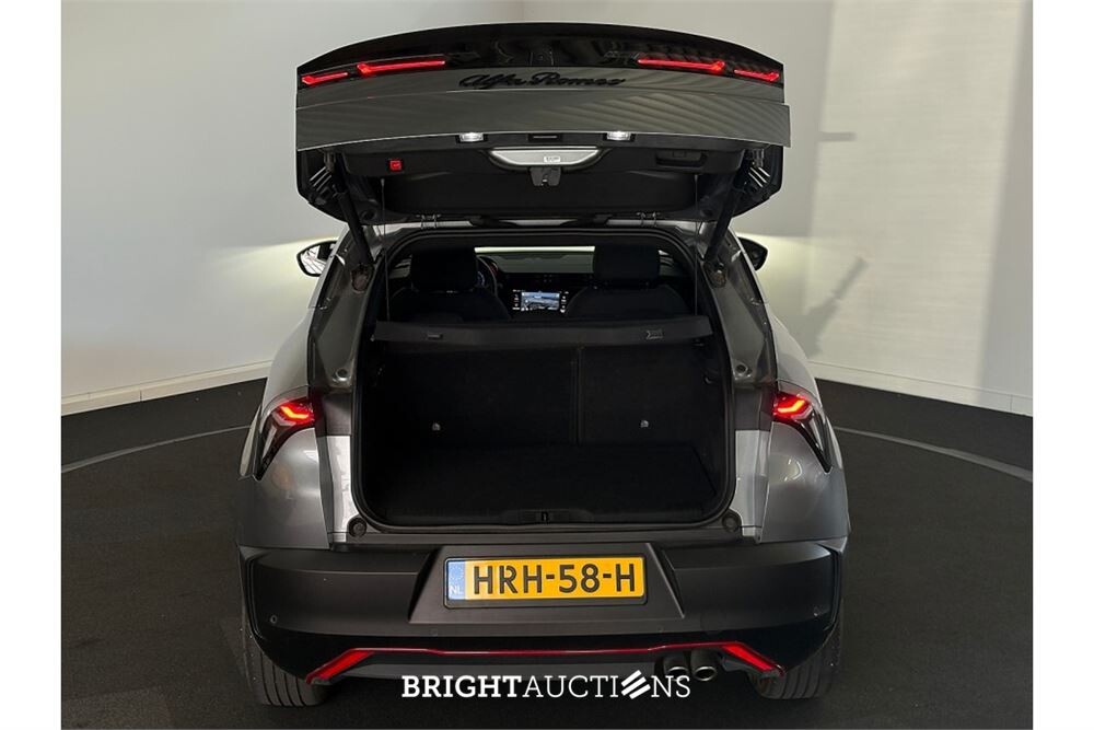Alfa Romeo Junior Turbo Hybrid Ibrida Speciale 1.2 156pk 2025 (Origineel-NL), HRH-58-H