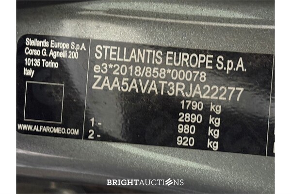 Alfa Romeo Junior Turbo Hybrid Ibrida Speciale 1.2 156pk 2025 (Origineel-NL), HRH-58-H