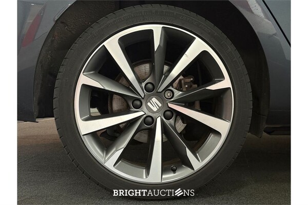 SEAT Leon FR eHybrid PHEV 1.4 TSI 258pk 2021, L-670-VN