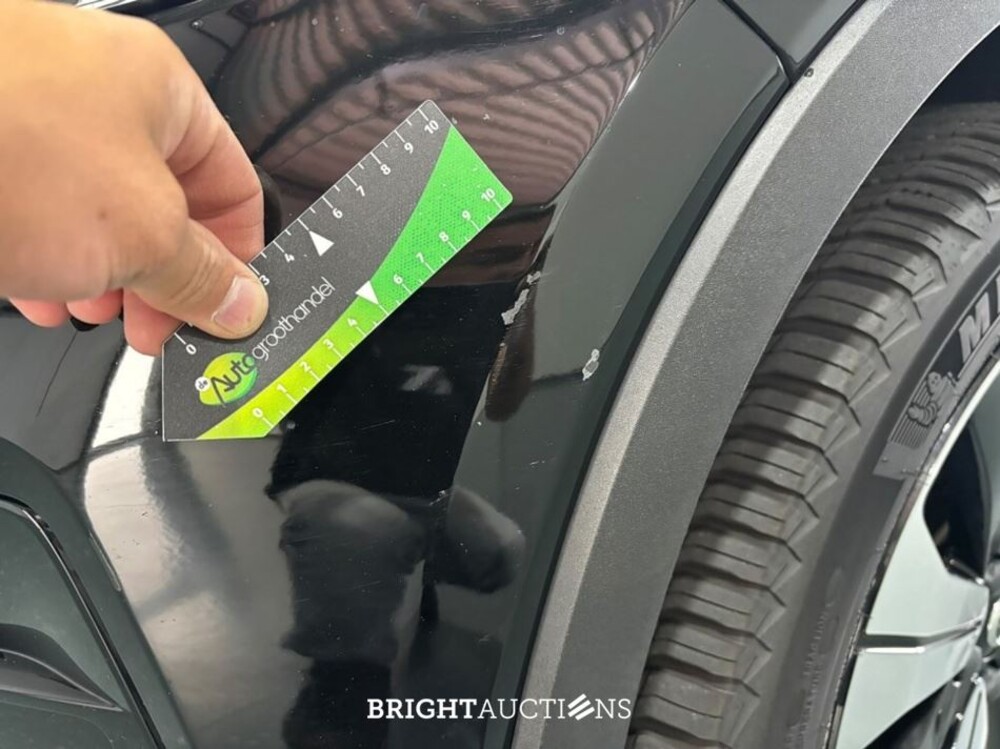Volvo XC40 Recharge Core 231pk 2022 (Origineel-NL), R-241-DH
