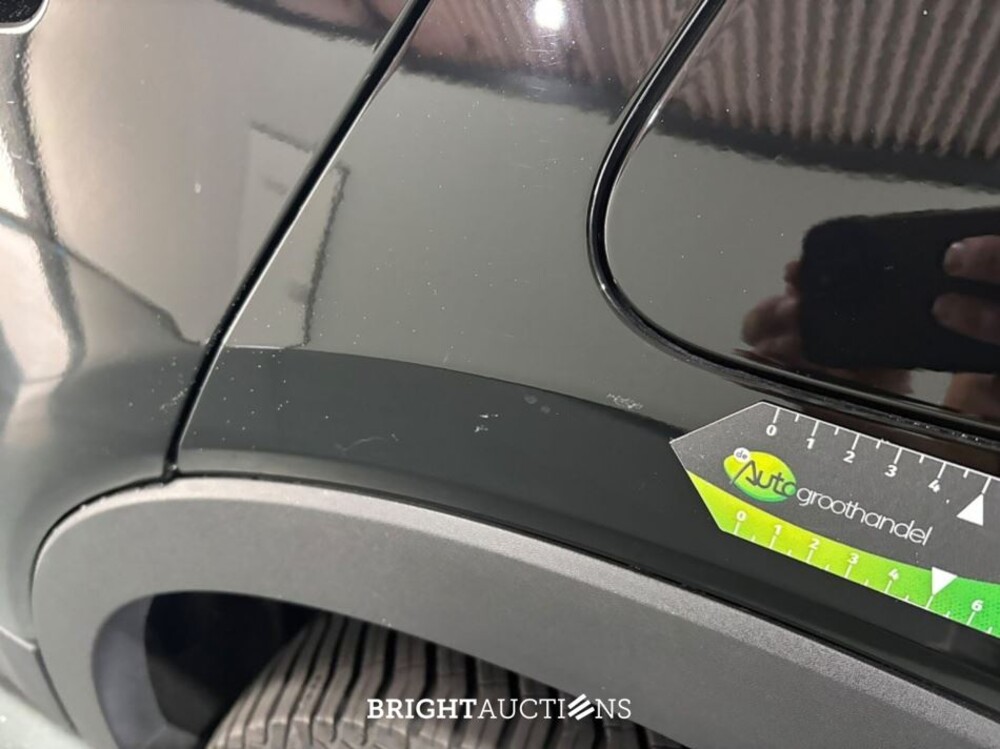 Volvo XC40 Recharge Core 231pk 2022 (Origineel-NL), R-241-DH