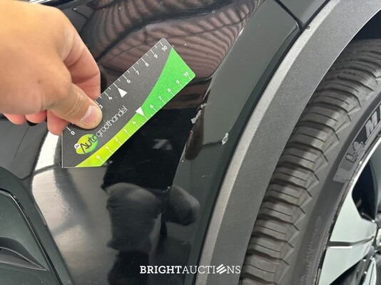 Volvo XC40 Recharge Core 231pk 2022 (Origineel-NL), R-241-DH