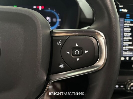 Volvo XC40 Recharge Core 231pk 2022 (Origineel-NL), R-241-DH
