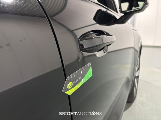 Volvo XC40 Recharge Core 231pk 2022 (Origineel-NL), R-241-DH