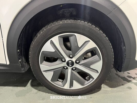 Kia Niro e- DynamicPlusLine 39 kWh 136pk 2021 (Origineel-NL), L-616-JP