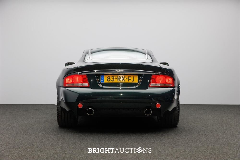 Aston Martin Vanquish 5.9 V12 469pk 2001, 83-RX-FJ