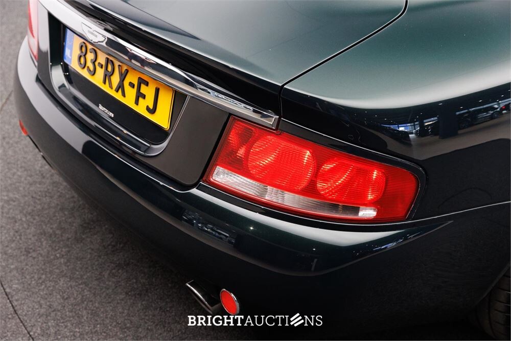 Aston Martin Vanquish 5.9 V12 469pk 2001, 83-RX-FJ