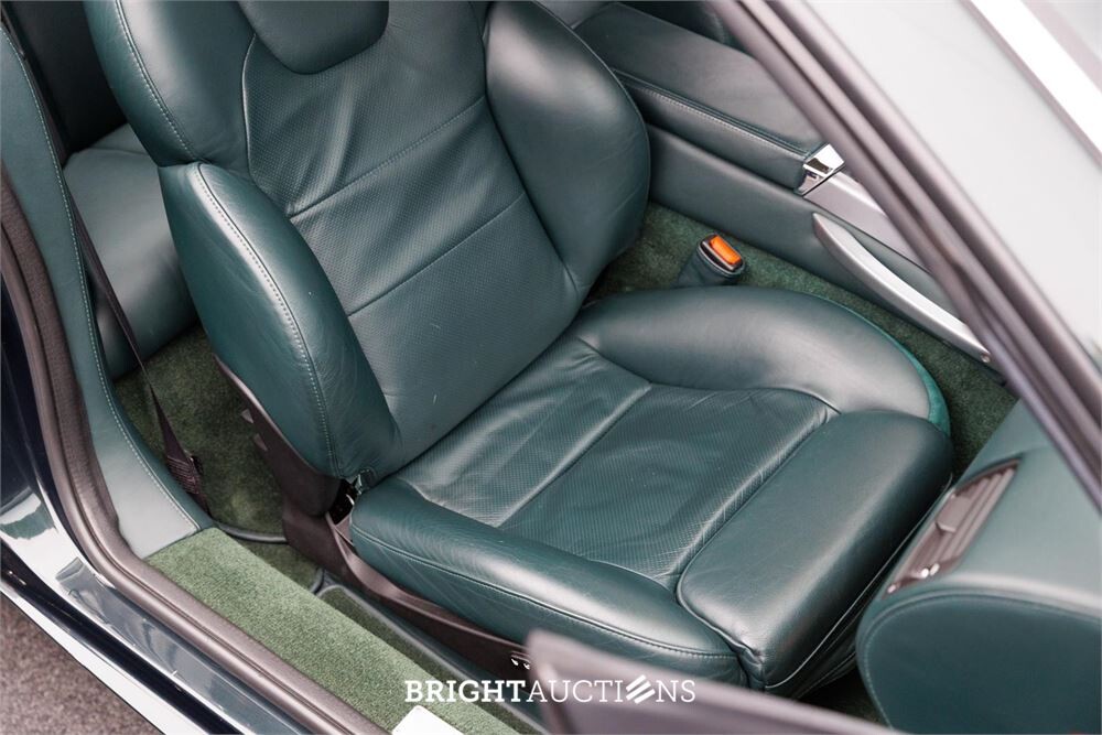Aston Martin Vanquish 5.9 V12 469pk 2001, 83-RX-FJ