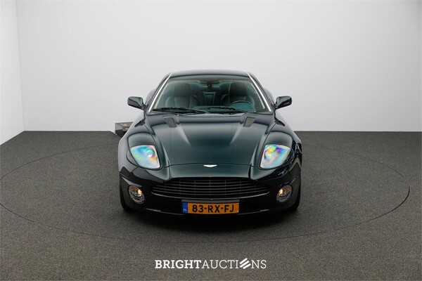 Aston Martin Vanquish 5.9 V12 469pk 2001, 83-RX-FJ