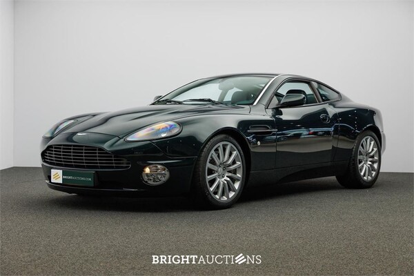 BRIGHT AUCTIONS: Aston Martin Vanquish 5.9 V12 469pk I 2001
