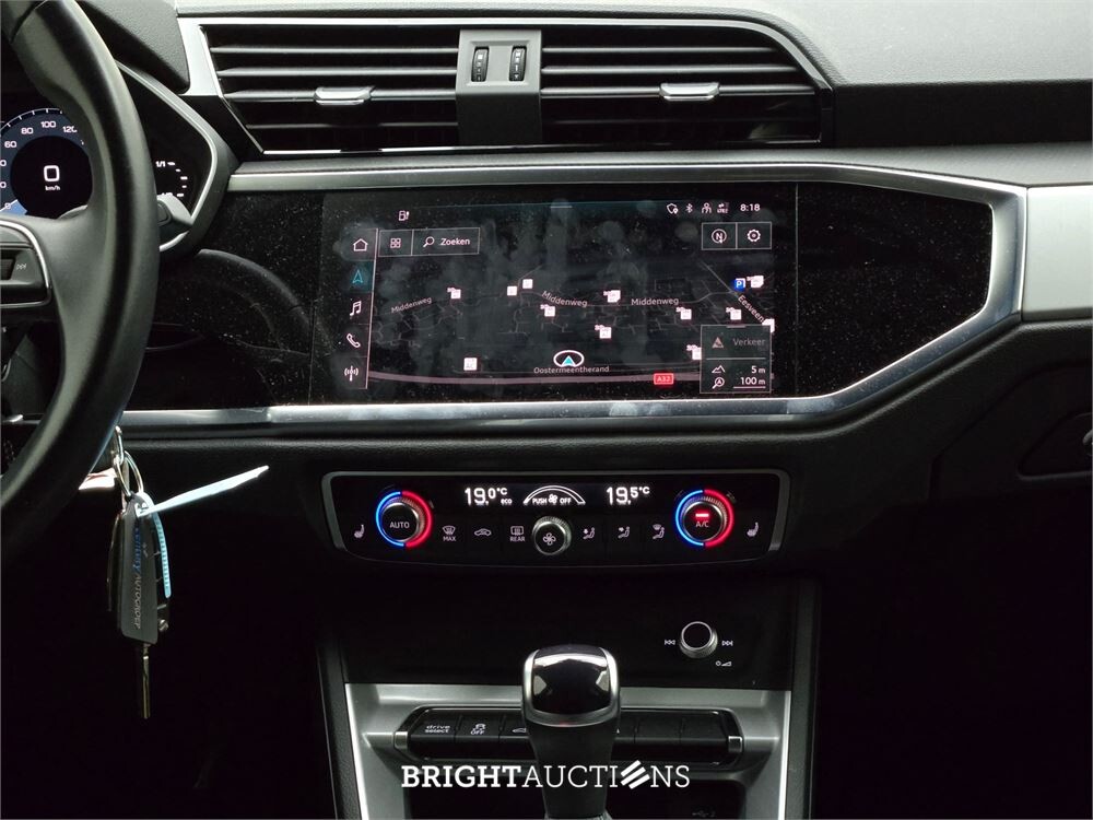 Audi Q3 45 e Advanced edition TFSI 266pk 2022 (Origineel-NL), R-270-FF