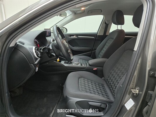Audi A3 Sportback Attraction Pro Line 1.4 TFSI 125pk 2015 (Origineel-NL), 9-ZHS-62