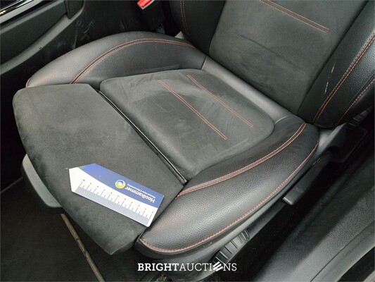 Mercedes-Benz CLA180 Premium Plus 136pk 2020 CLA-Klasse, P-024-JF